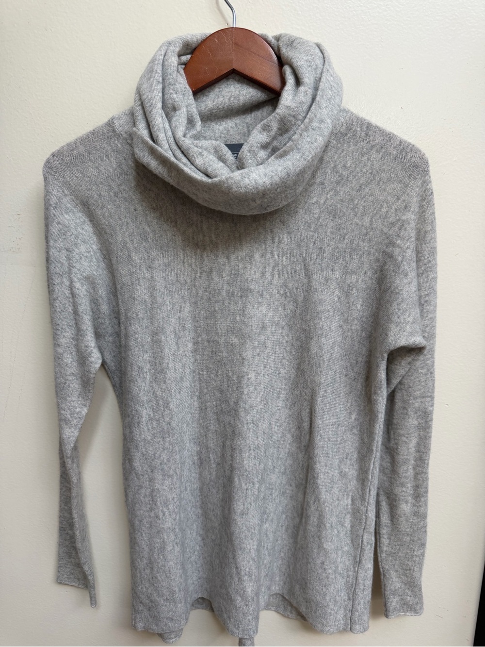 Vince Cashmere Light Gray Cowl Neck Women's Sweater